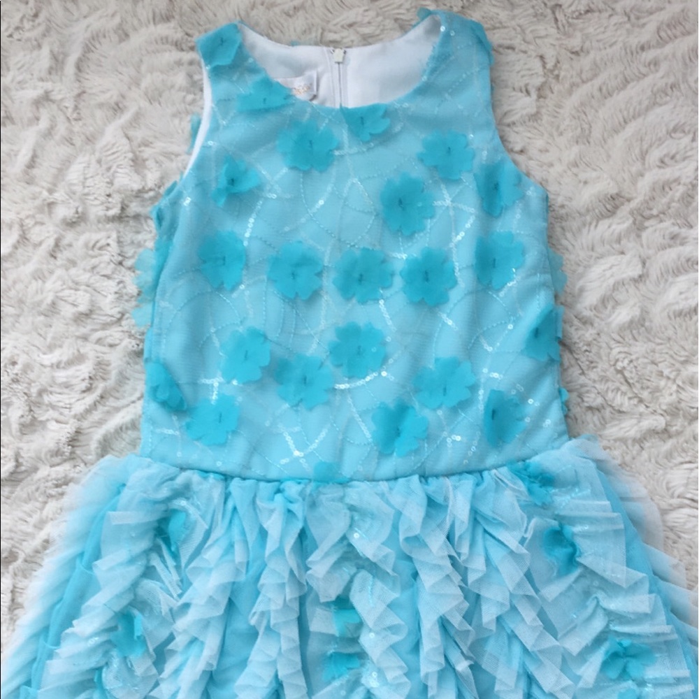 Beautiful Isobella & Chloe Dress